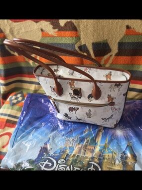 Dooney & Bourke Disney Steeds Tote *Rare* Excellent Horse Pattern Placement